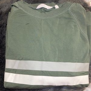 Candace Cameron Bure Malibu light sweater